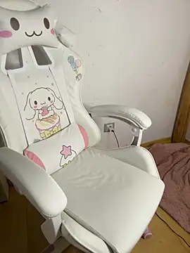 Bella Gloria online show from 11-06-25, 03:38