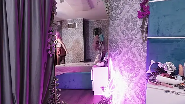 SunnyGlow online show from 10-16-25, 04:21