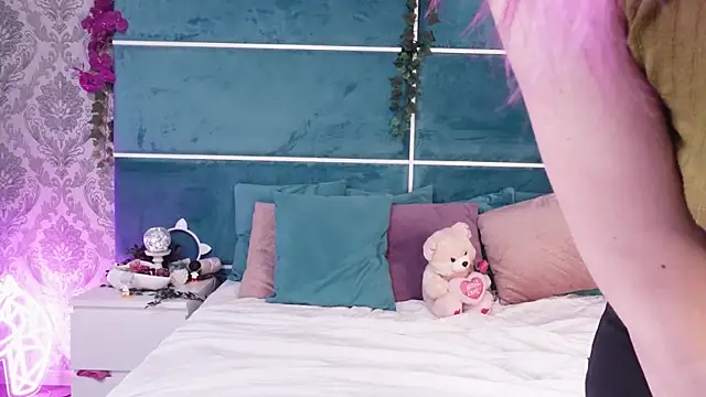 SunnyGlow online show from 09-29-25, 12:00