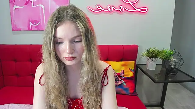 EvelineAmore online show from 06-13-26, 01:47