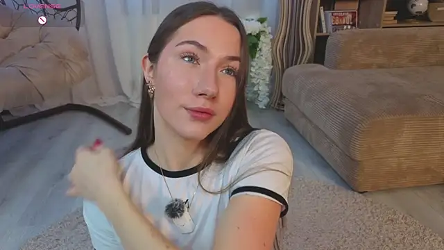 Kira mindnes online show from 11-21-25, 06:12