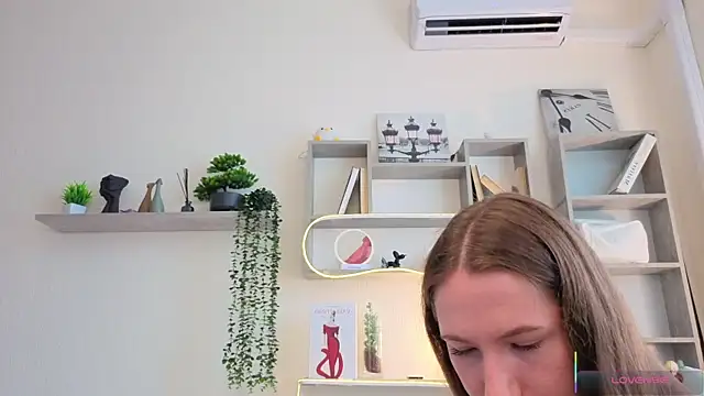 Kira mindnes online show from 07-16-26, 06:10