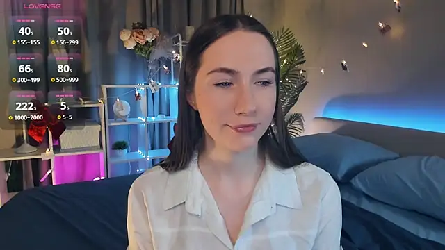 Kira mindnes online show from 03-16-25, 12:12