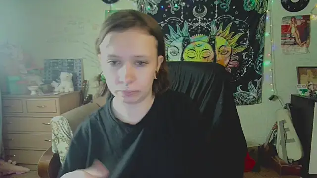 Snapshot of Lil_foxxx chatting on 09-11-25, 09:09 Lil foxxx online show from 09-11-25, 09:09