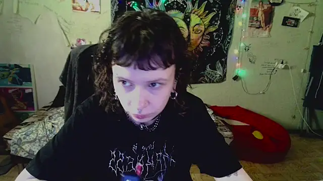 Snapshot of Lil_foxxx chatting on 07-19-26, 11:29 Lil foxxx online show from 07-19-26, 11:29