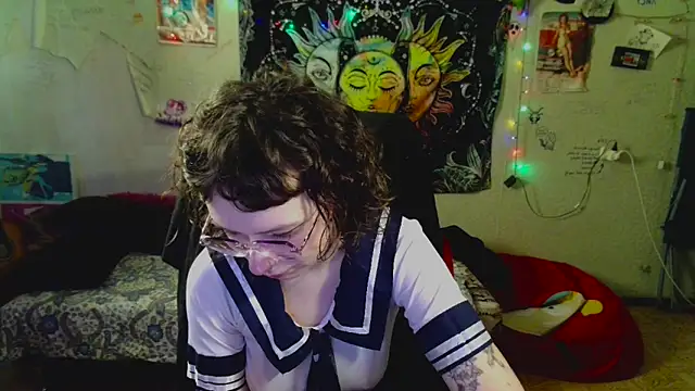 Snapshot of Lil_foxxx chatting on 07-15-26, 12:34 Lil foxxx online show from 07-15-26, 12:34