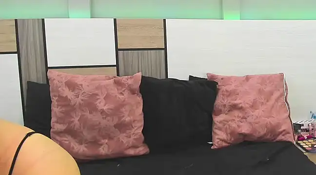 Snapshot of AriadnaHarper chatting on 03-14-25, 11:34 AriadnaHarper online show from 03-14-25, 11:34