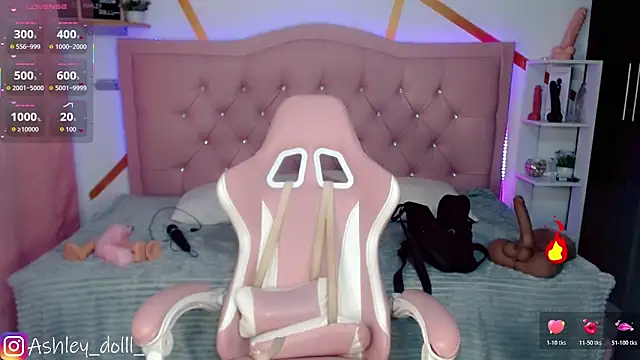 Ashley dolll online show from 10-30-25, 11:12