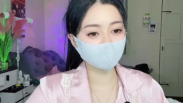 Snapshot of MI_KA22 chatting on 02-21-26, 04:42 MI KA22 online show from 02-21-26, 04:42