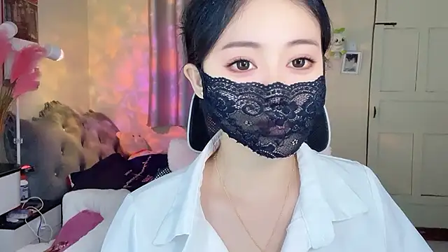 Snapshot of MI_KA22 chatting on 02-08-26, 07:17 MI KA22 online show from 02-08-26, 07:17