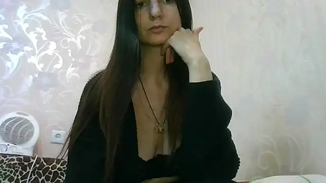 AliseWats online show from 11-06-25, 01:26