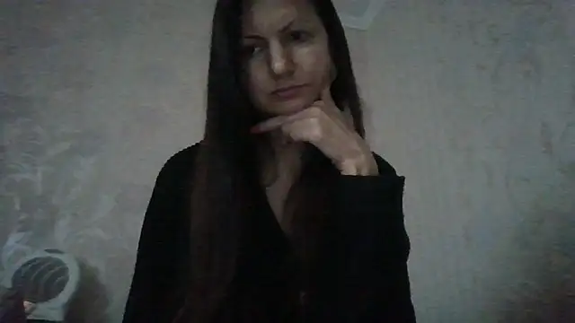 Snapshot of AliseWats chatting on 10-02-25, 02:20 AliseWats online show from 10-02-25, 02:20