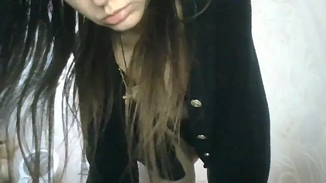 AliseWats online show from 12-18-25, 08:56