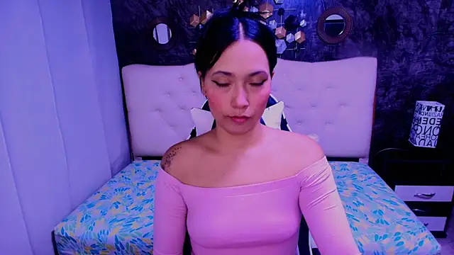  LiilyWong online show from 09-21-25, 05:45