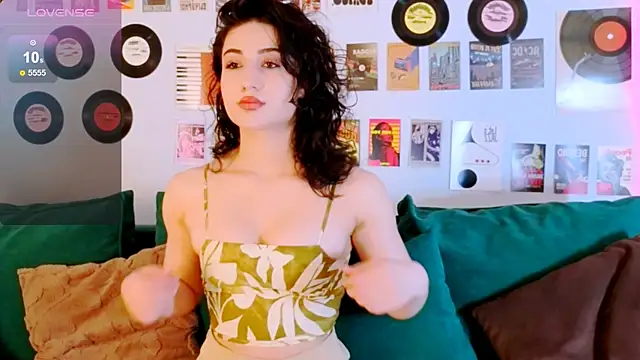 Maya Rogerss online show from 06-10-26, 02:29