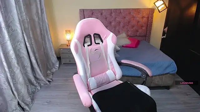 sweet  thang online show from 11-22-25, 04:55