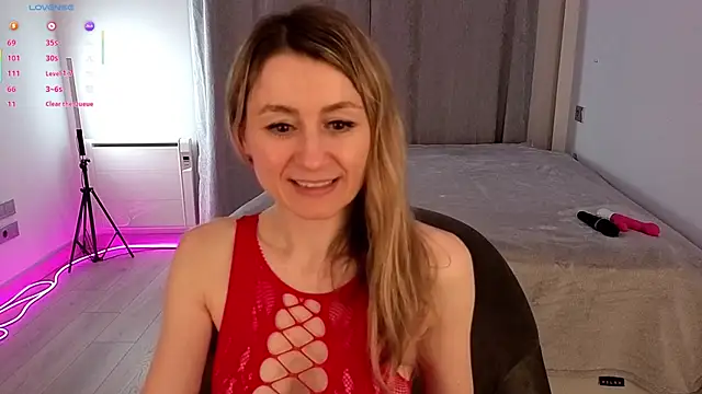   Milana     online show from 10-29-25, 12:53