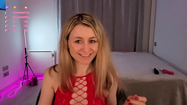   Milana     online show from 11-12-25, 11:19