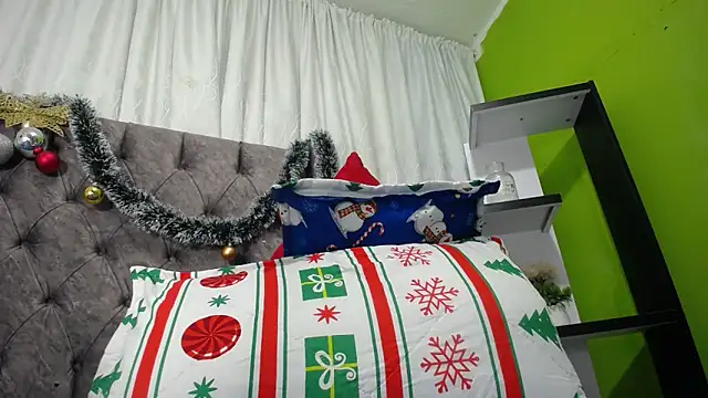 ANA-BULLOCK- online show from 12-22-25, 12:05