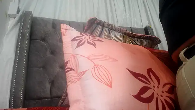 ANA-BULLOCK- online show from 09-17-25, 12:18