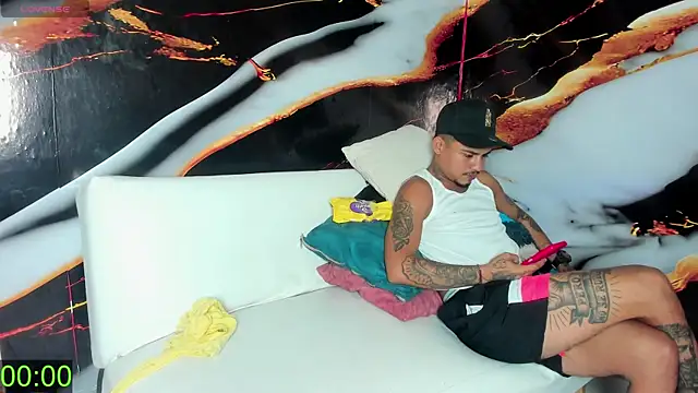 hot dirty paradise 66 online show from 03-03-26, 04:30