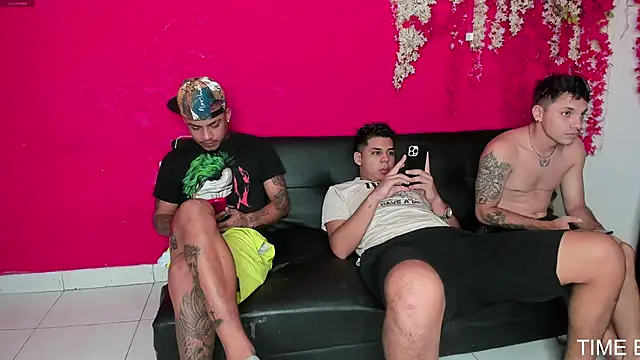 hot dirty paradise 66 online show from 12-19-25, 07:05