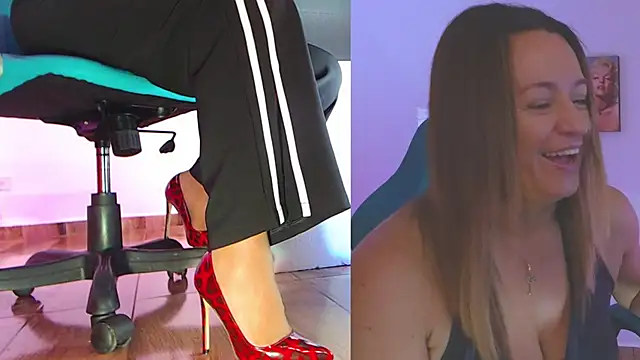 Snapshot of weet_Evans___ chatting on 02-25-26, 02:01 weet Evans online show from 02-25-26, 02:01