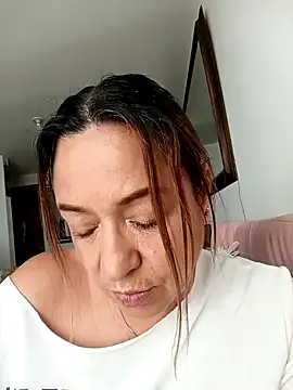 Snapshot of weet_Evans___ chatting on 02-06-26, 04:36 weet Evans online show from 02-06-26, 04:36