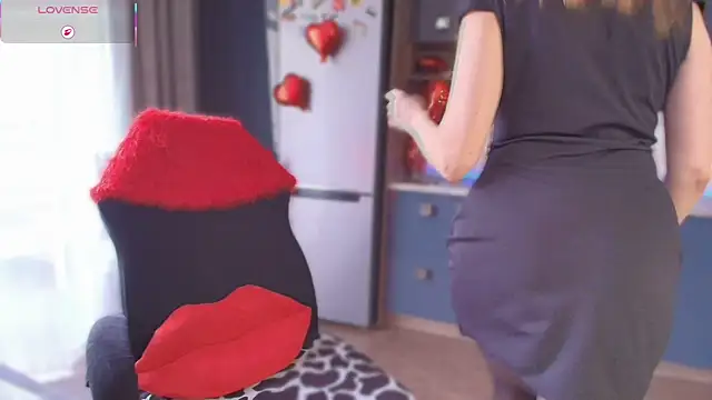 emlana online show from 04-03-26, 01:17