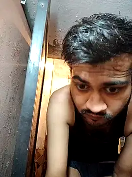 Snapshot of mpaale11 chatting on 10-05-25, 08:32 mpaale11 online show from 10-05-25, 08:32