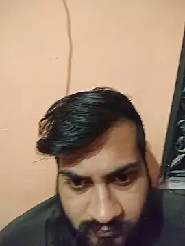 Snapshot of mpaale11 chatting on 12-14-25, 12:33 mpaale11 online show from 12-14-25, 12:33