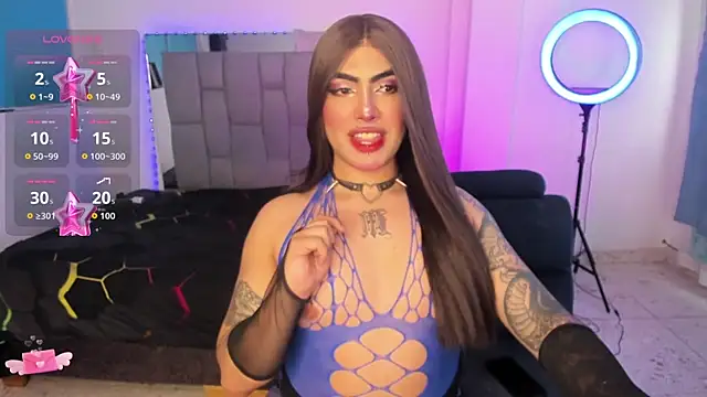 Snapshot of Sophie_whitexxx chatting on 07-10-26, 08:09 Sophie whitexxx online show from 07-10-26, 08:09