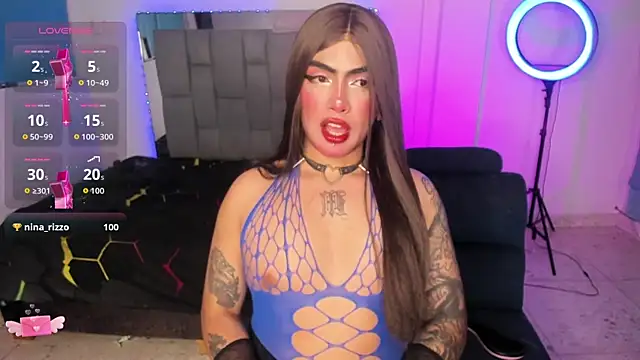 Snapshot of Sophie_whitexxx chatting on 07-23-26, 11:33 Sophie whitexxx online show from 07-23-26, 11:33