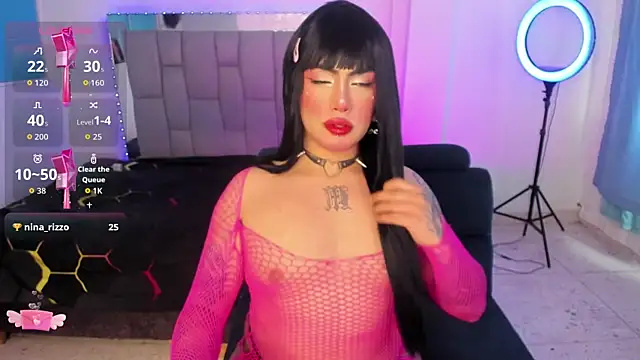 Snapshot of Sophie_whitexxx chatting on 06-10-26, 07:59 Sophie whitexxx online show from 06-10-26, 07:59