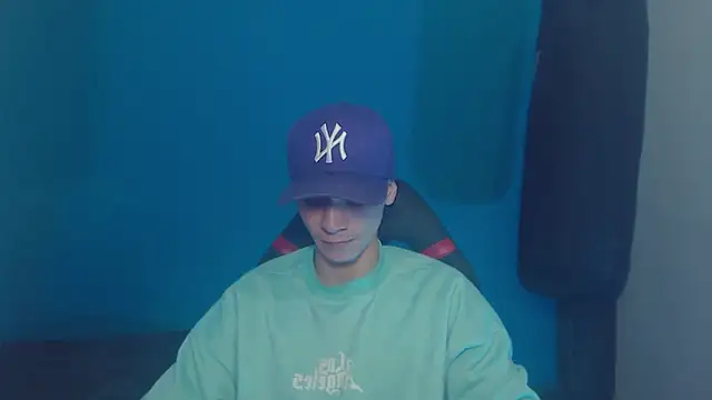 Snapshot of Burperking420_ chatting on 03-15-25, 09:05 Burperking420 online show from 03-15-25, 09:05