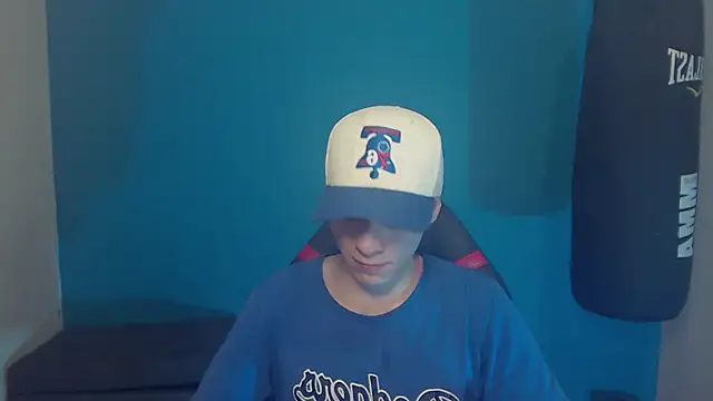 Snapshot of Burperking420_ chatting on 09-10-25, 08:30 Burperking420 online show from 09-10-25, 08:30