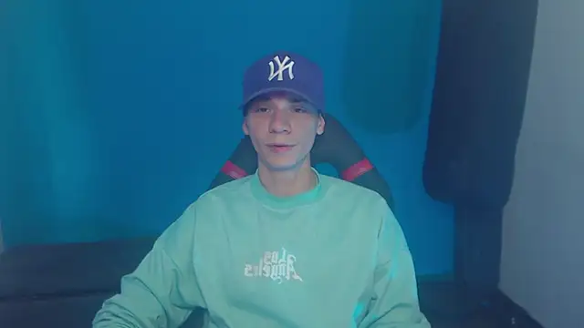 Snapshot of Burperking420_ chatting on 03-12-25, 08:52 Burperking420 online show from 03-12-25, 08:52