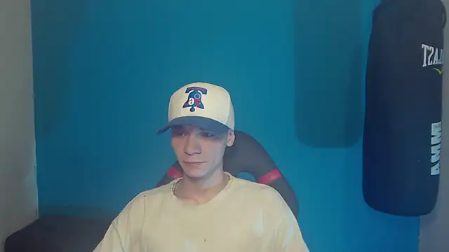 Snapshot of Burperking420_ chatting on 09-22-25, 07:09 Burperking420 online show from 09-22-25, 07:09