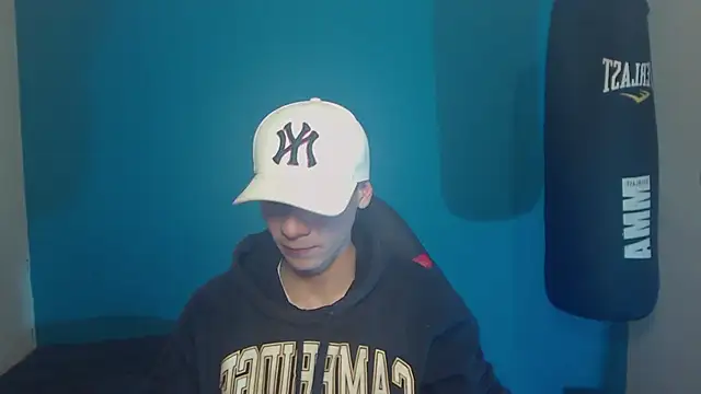 Snapshot of Burperking420_ chatting on 09-14-25, 06:52 Burperking420 online show from 09-14-25, 06:52