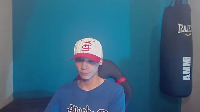 Snapshot of Burperking420_ chatting on 10-07-25, 06:20 Burperking420 online show from 10-07-25, 06:20