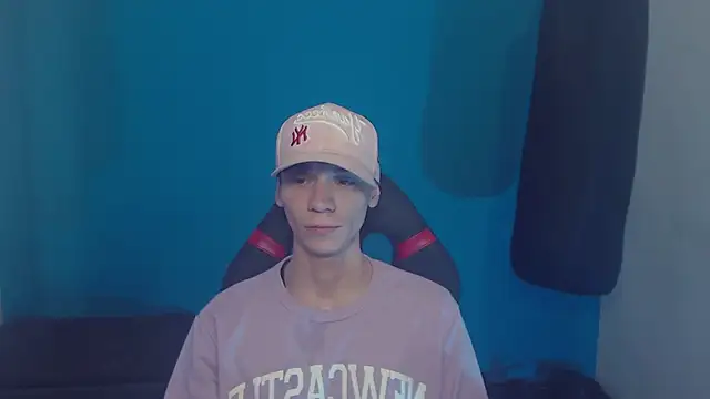 Snapshot of Burperking420_ chatting on 03-17-25, 09:24 Burperking420 online show from 03-17-25, 09:24