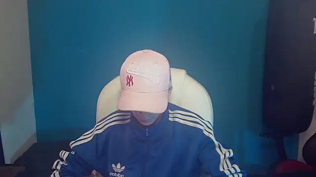 Snapshot of Burperking420_ chatting on 10-20-25, 08:42 Burperking420 online show from 10-20-25, 08:42