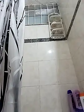 Snapshot of DaphneRosses chatting on 02-03-26, 02:11 DaphneRosses online show from 02-03-26, 02:11