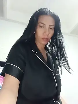 DaphneRosses online show from 06-10-26, 01:12