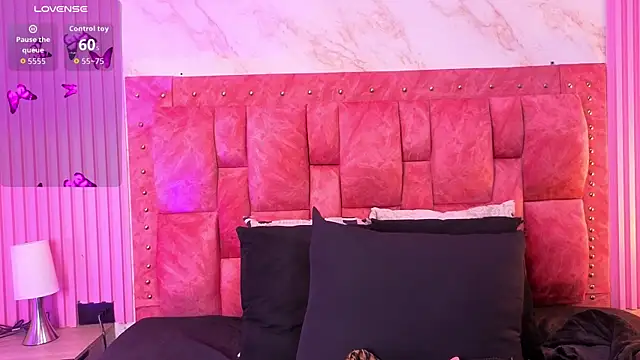 goldilockss15 online show from 03-25-26, 11:09