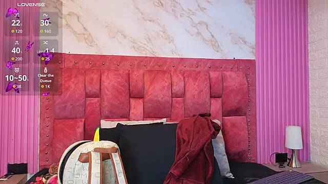 goldilockss15 online show from 04-06-26, 11:00