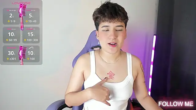 emma cute7 online show from 11-18-25, 04:16