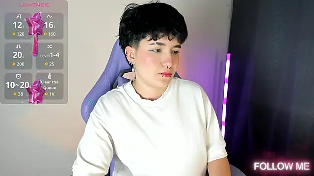 emma cute7 online show from 12-19-25, 01:09