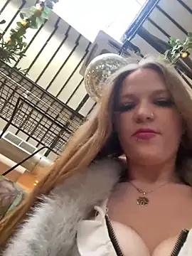 feedeegeorgie online show from 04-12-26, 06:00