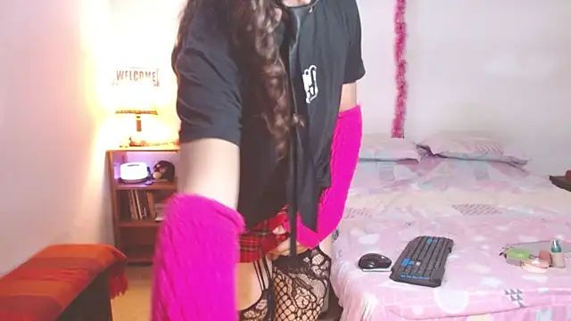 Snapshot of cute_femboy420 chatting on 11-12-25, 12:26 cute femboy420 online show from 11-12-25, 12:26